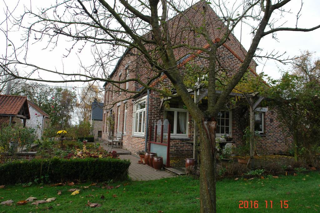 La Petite Maison Sart lez Walhain Exterior photo